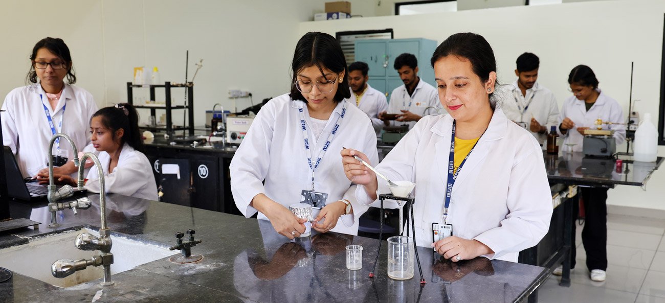 Pharmaceutical Chemistry Lab LPU